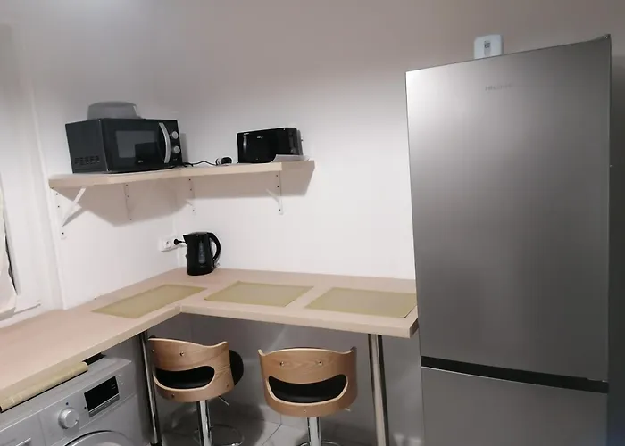 Hadriel Host * Clermont-Ferrand